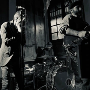 Carlo & The flat tires