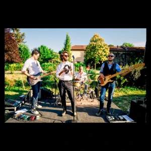 Maple Bustle Band